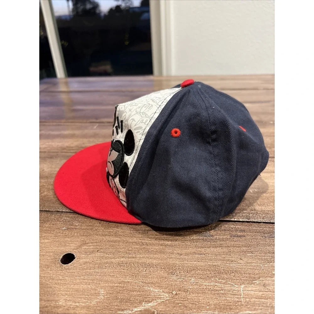 DISNEY PARKS-  Mickey Mouse Angry Graffiti Red White Black Snapback Hat (Q3)